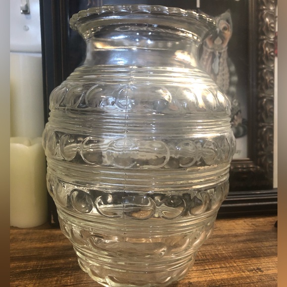 Vintage Clear Glass Vase - Picture 7 of 8